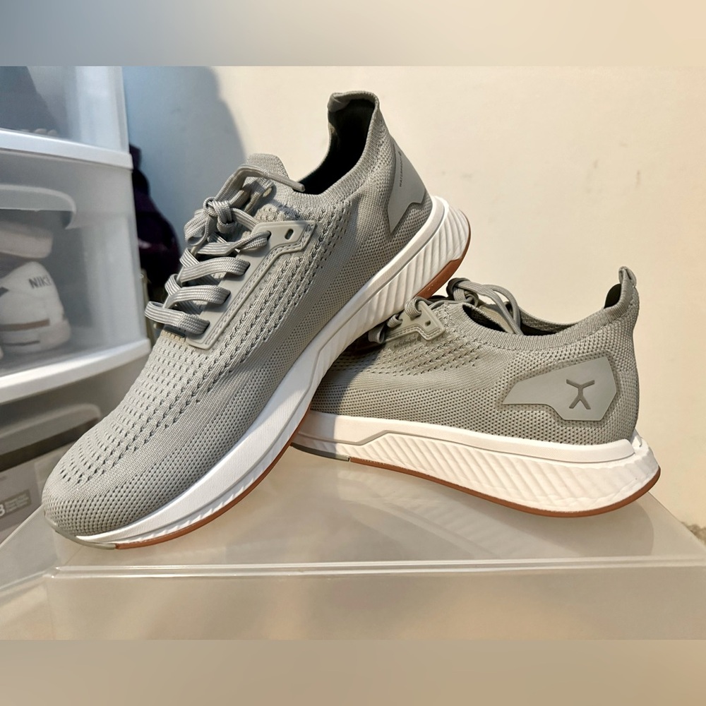 Flux Adapt Waterproof Runner Sneaker